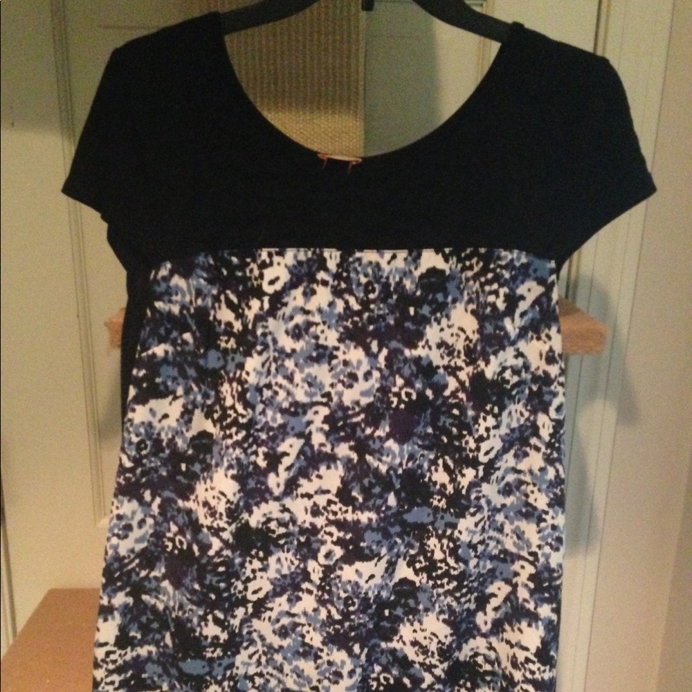 Pixely top